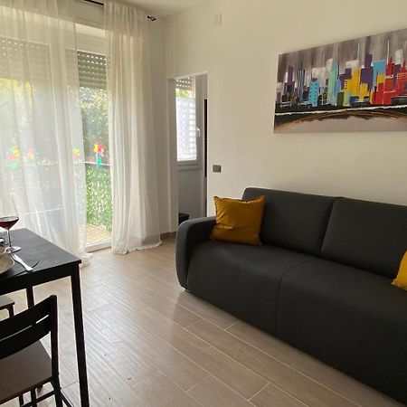 Moderno Ed Elegante Loft Con Balcone Daire Milano Dış mekan fotoğraf