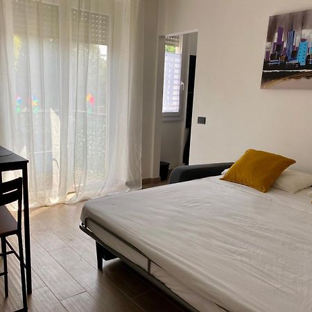 Moderno Ed Elegante Loft Con Balcone Daire Milano Dış mekan fotoğraf