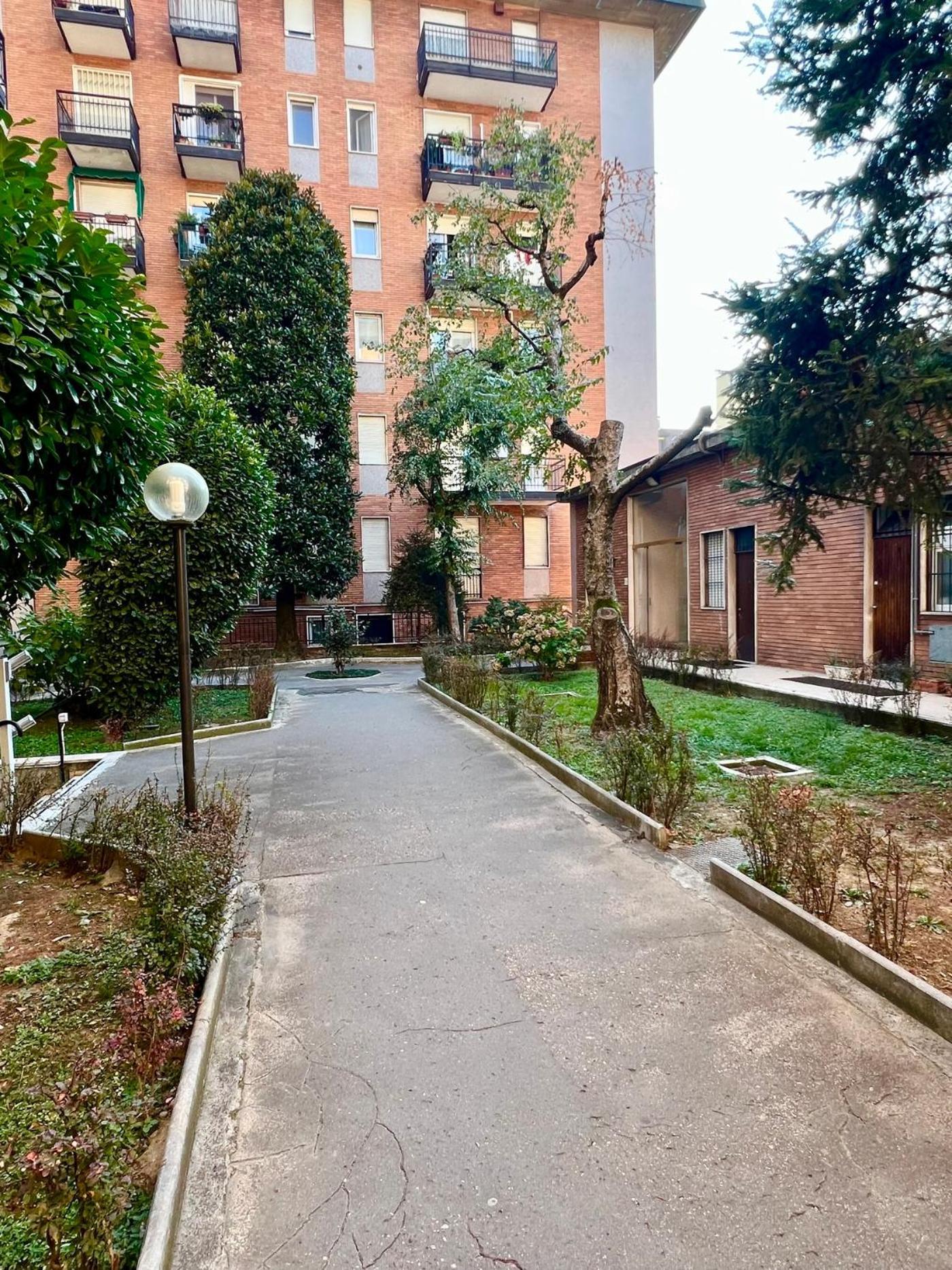 Moderno Ed Elegante Loft Con Balcone Daire Milano Dış mekan fotoğraf