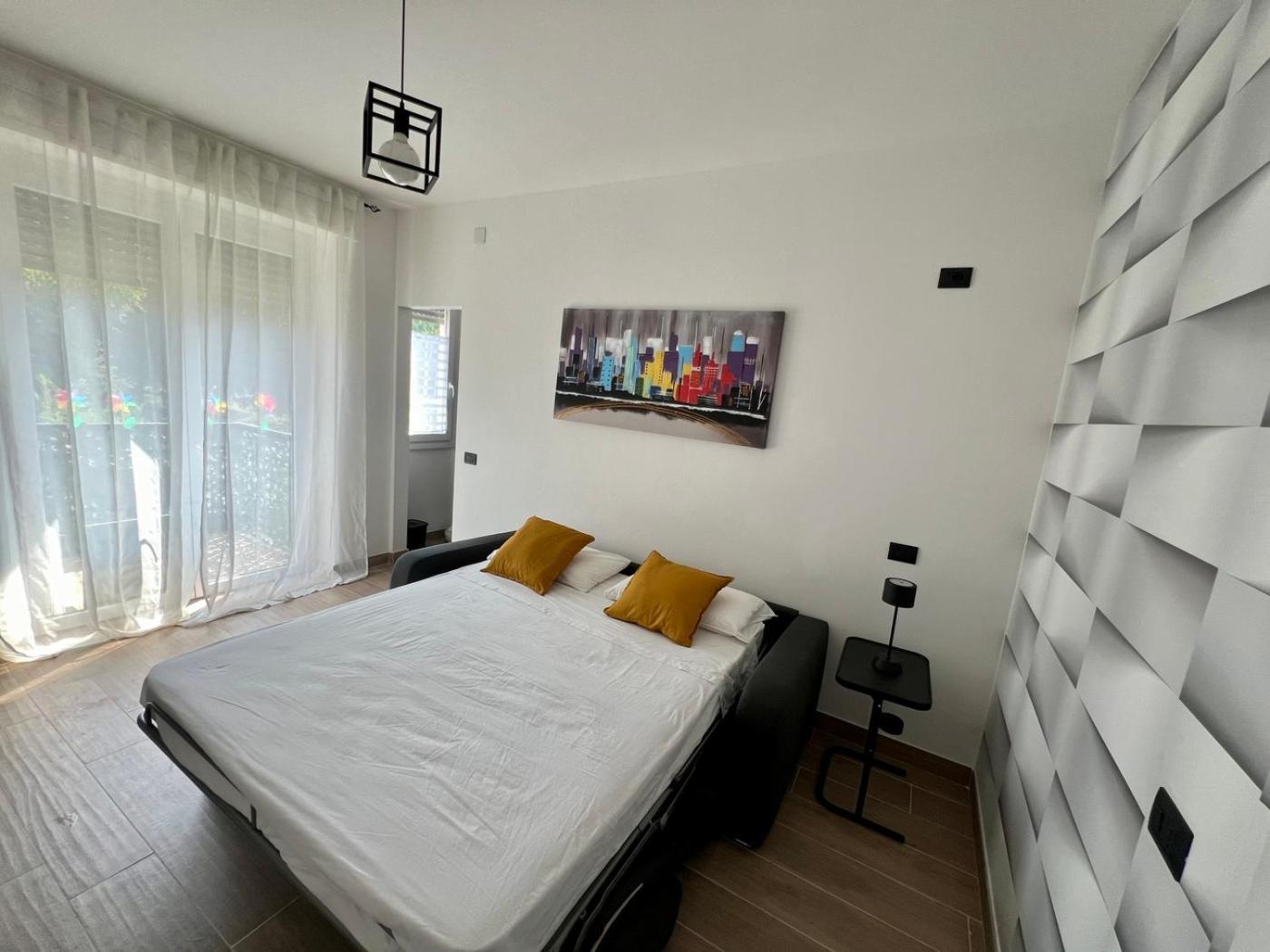 Moderno Ed Elegante Loft Con Balcone Daire Milano Dış mekan fotoğraf