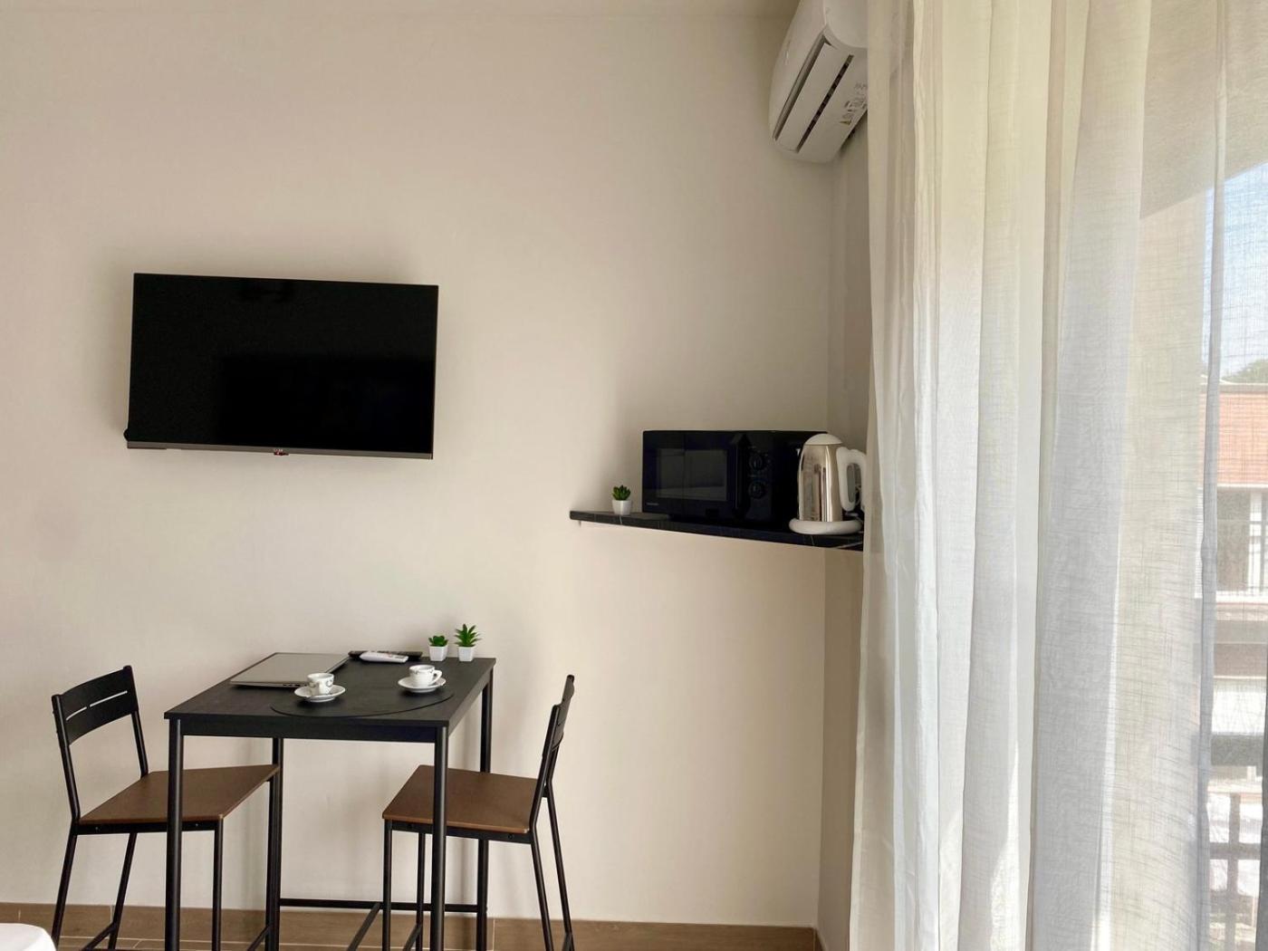 Moderno Ed Elegante Loft Con Balcone Daire Milano Dış mekan fotoğraf
