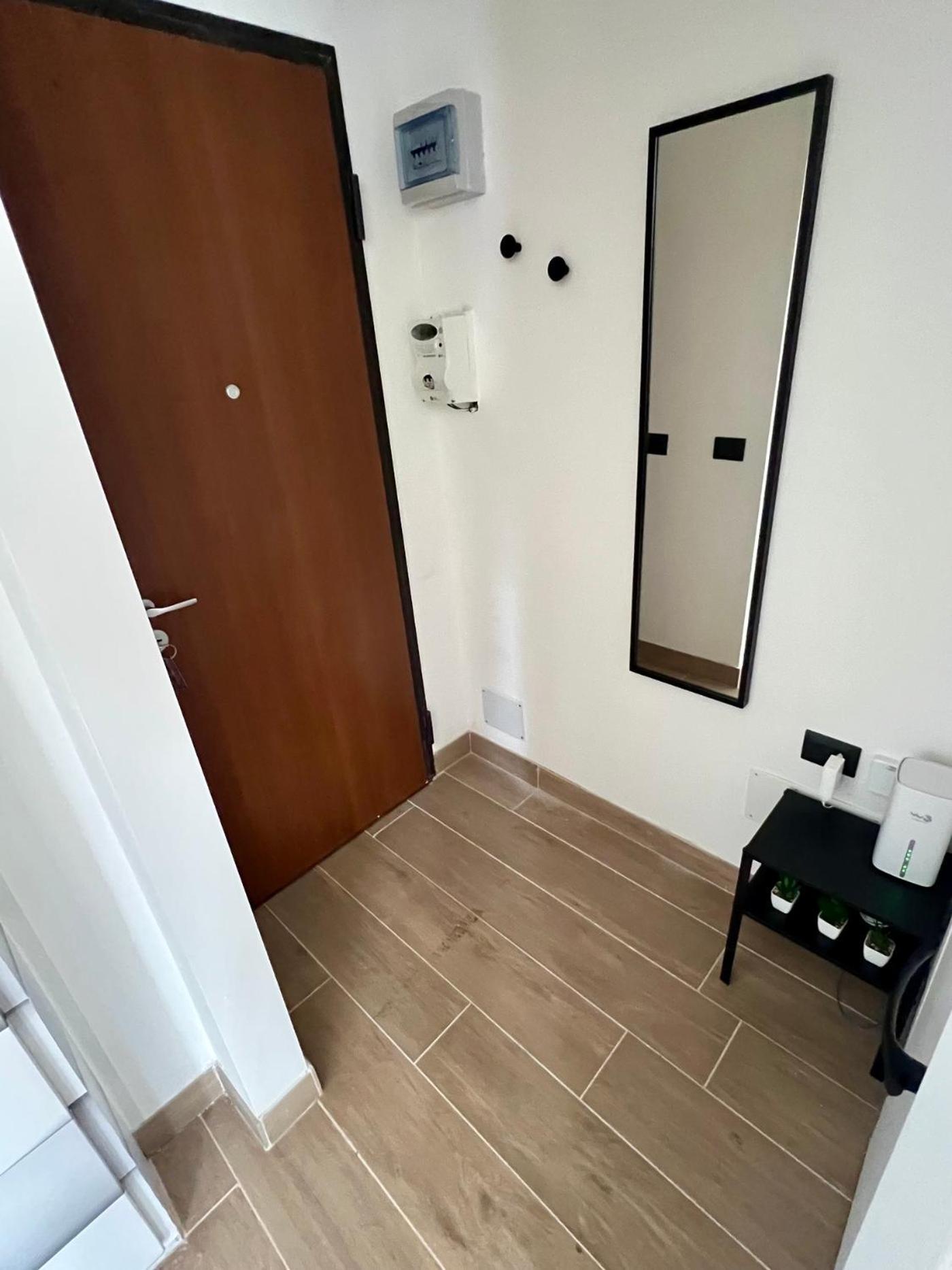 Moderno Ed Elegante Loft Con Balcone Daire Milano Dış mekan fotoğraf